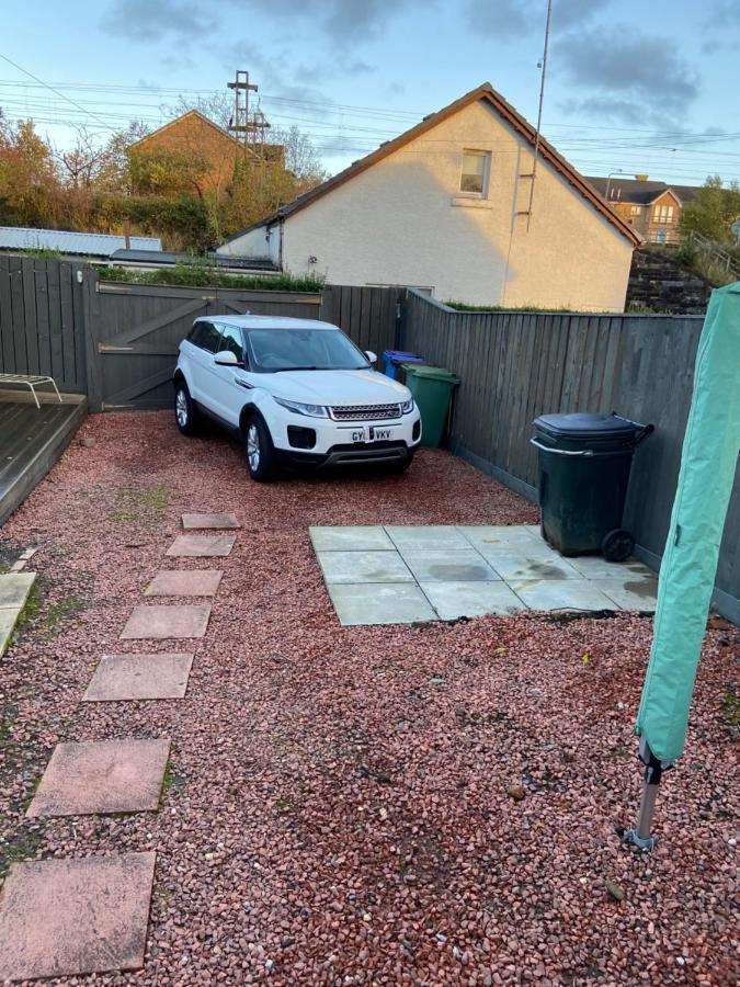 Cheerful One Bedroom Cottage With Parking Space. Glasgow Buitenkant foto